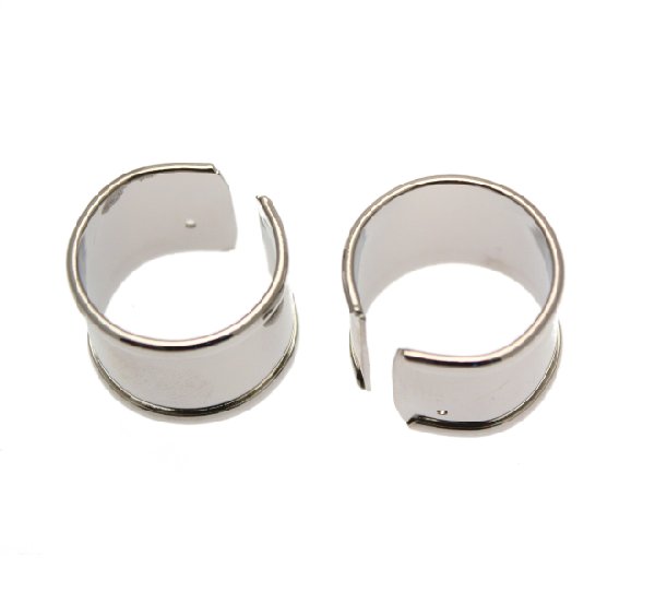 Base per anello, regolabile, diametro 20 mm.