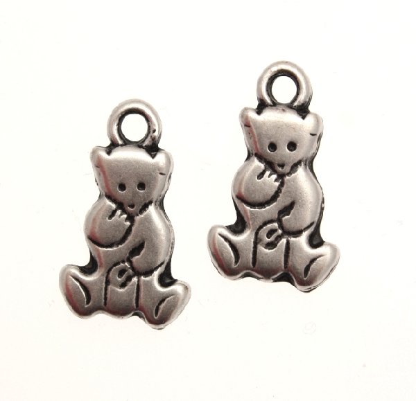 Ciondolo a forma di orso piatto liscio 17x13 mm.