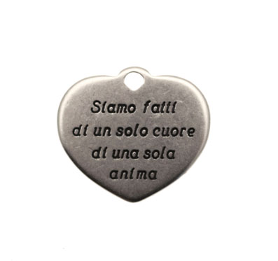 Ciondolo a forma di cuore piatto con scritta, 35x31 mm.