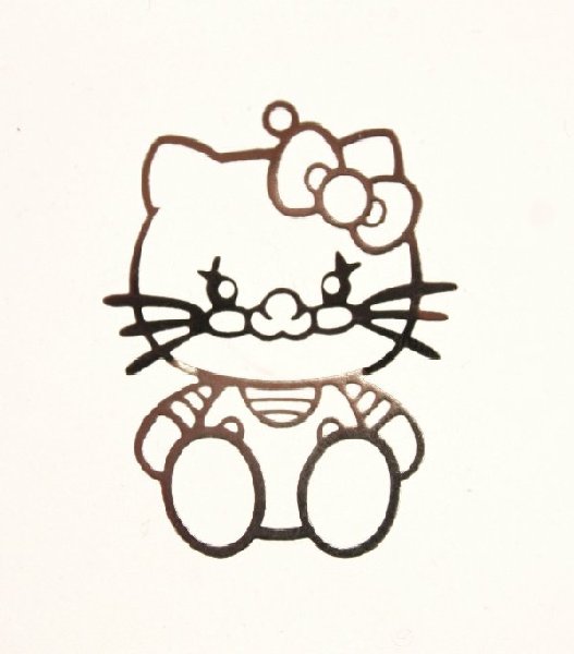 Ciondolo a forma di gattino sottilissimo tutto traforato 24x30 mm.