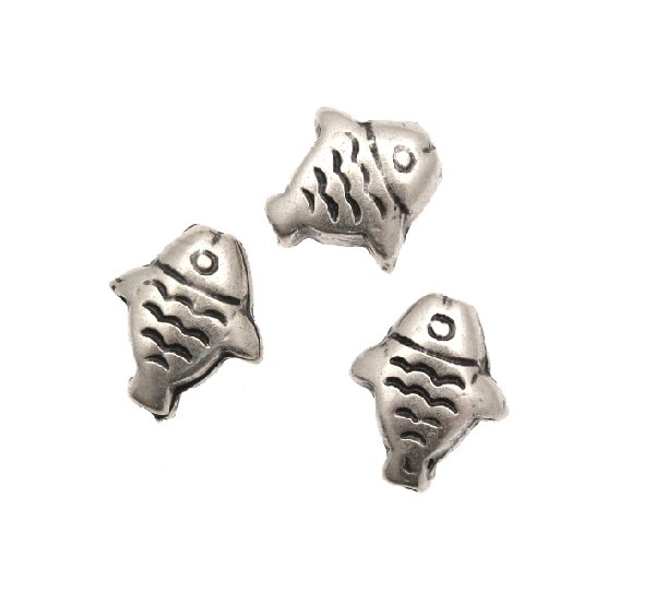 Distanziatore a forma di pesciolino piatto disegnato, 13x14 mm.