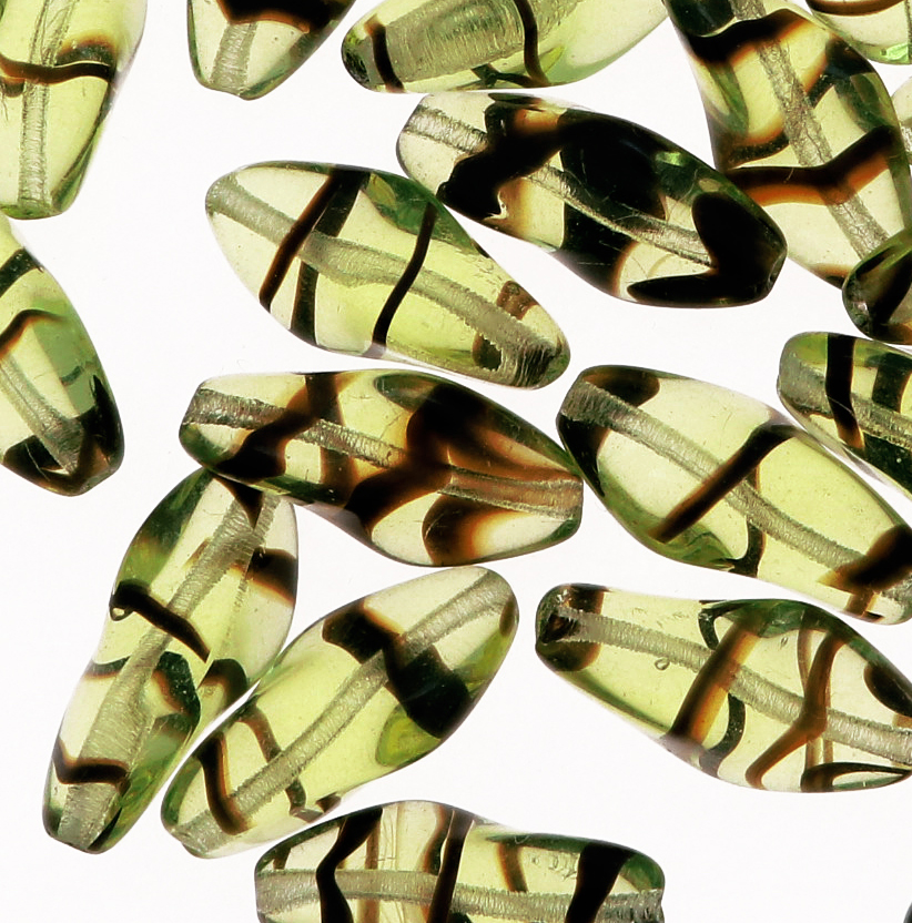 Torciglione, 19x10 mm., Verde oliva chiaro striato in marrone