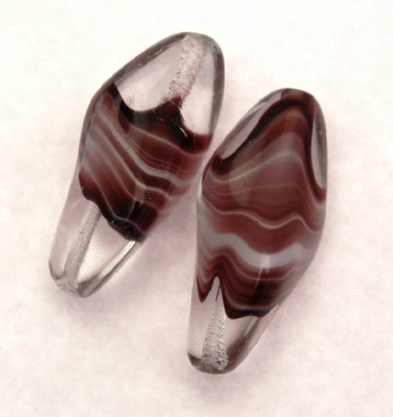 Torciglione, 19x10 mm., Ametista sfumato in bianco e trasparente