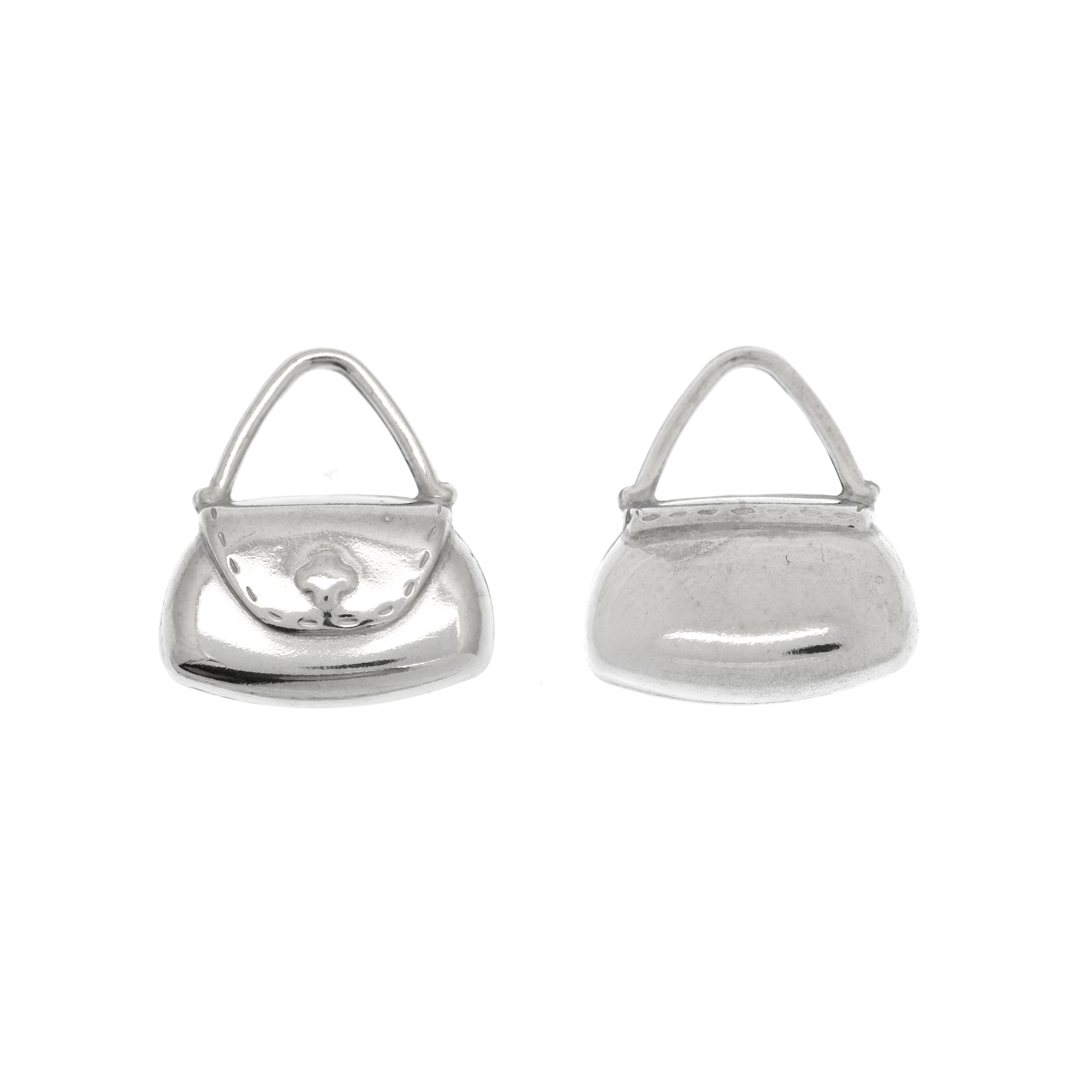 Ciondolo a forma di borsetta liscia triangolare 16x15 mm. in Argento 925