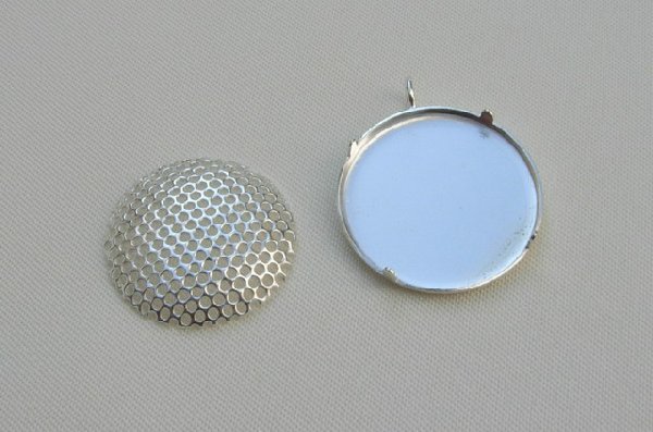 Tondo con rete estraibile 20 mm. in Argento 925