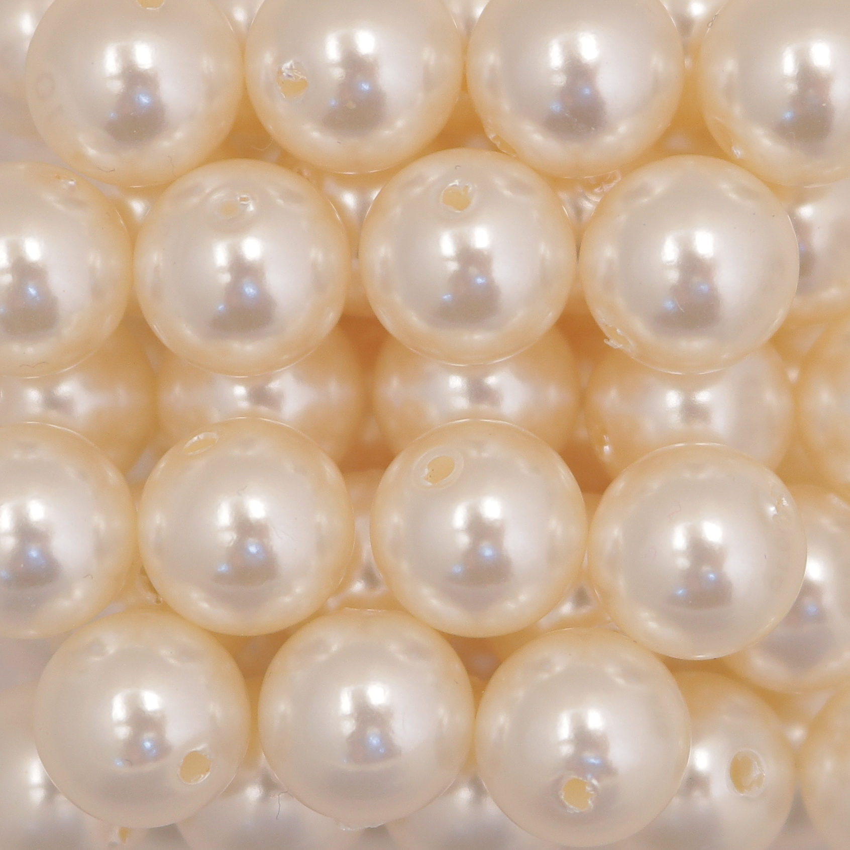 Perla effetto perlato in resina liscia colore Bianco