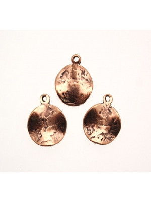 Ciondolo a forma di medaglia ondulata martellata 1 anello 15 mm.