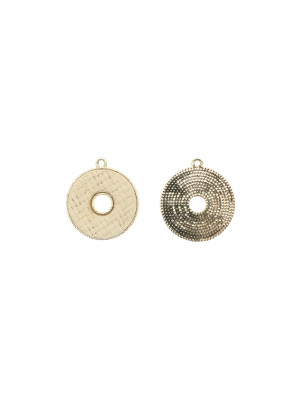 Ciondolo a forma di tondo forato, piatto, con rattan naturale, 25x28 mm.