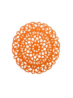 Filigrana tonda leggermente bombata, traforata a riccioli, base in ottone, 68 mm., colore Arancione fluo effetto gommoso