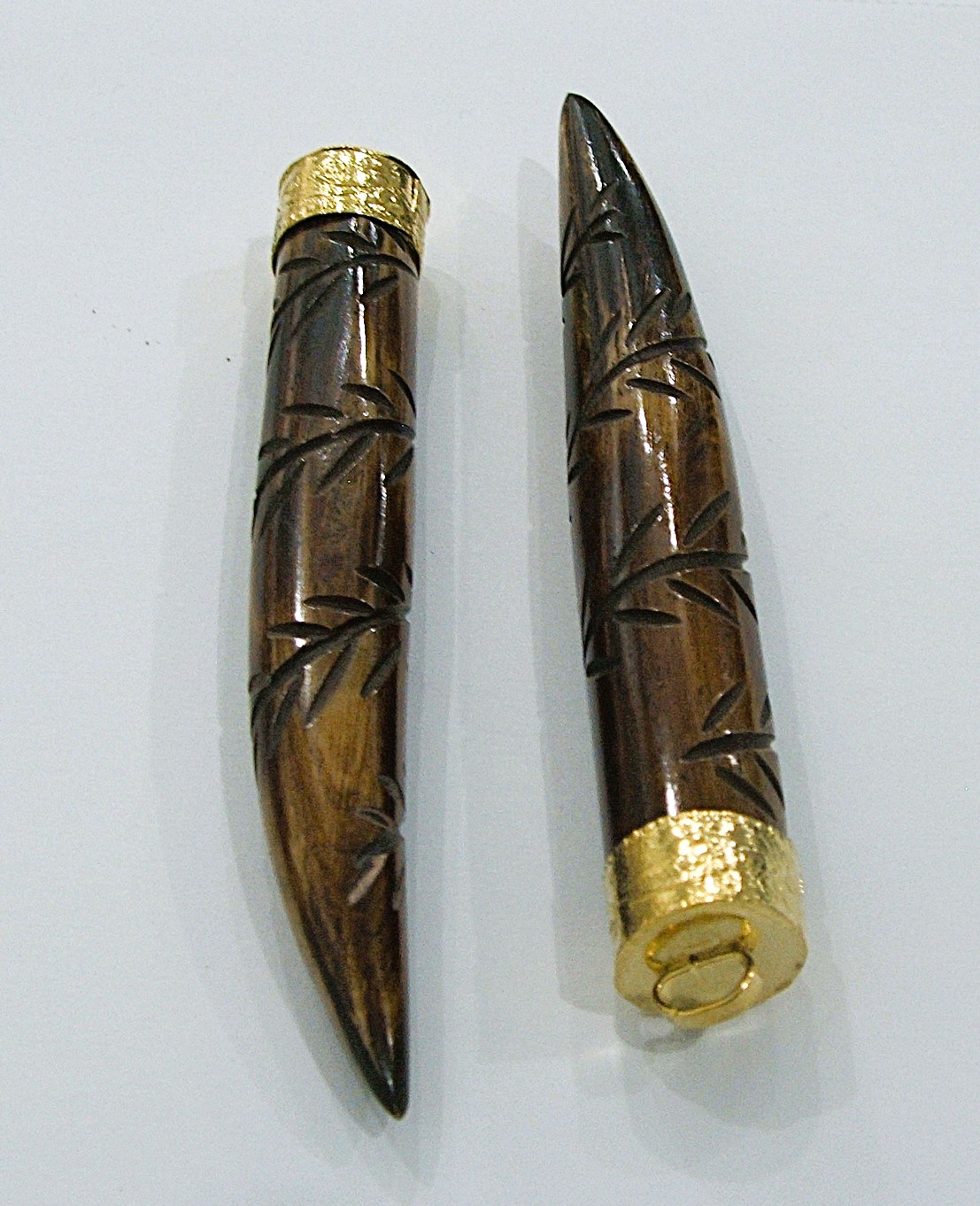 Corno in legno intarsiato, 90x13mm circa